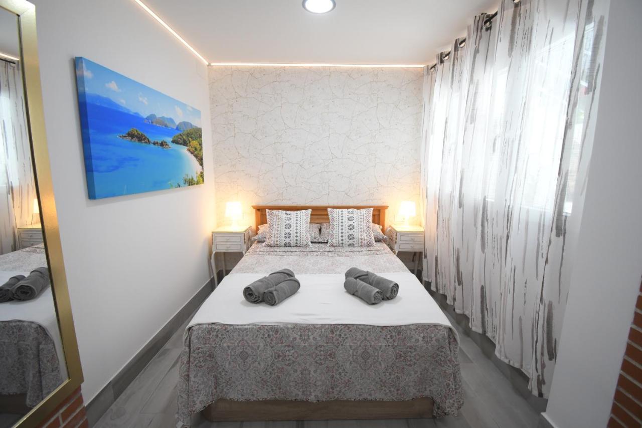 Jara Apartments ! Малага Екстериор снимка